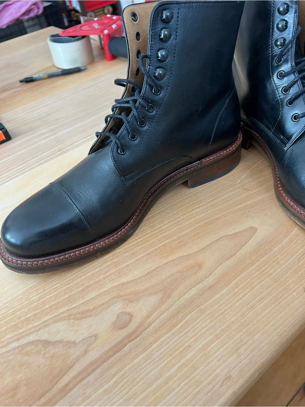 Beckett Simonon Black Leather Cap-Toe Lace-Up Boots with Brown Welt size 8